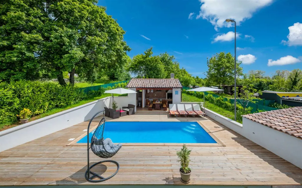 Tranquil Family Villa Escape Pazin