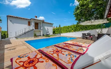 Tranquil Family Villa Escape Pazin