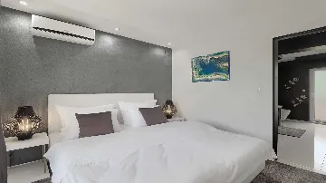 Villa with Pool and Sauna in Rovinjsko Selo