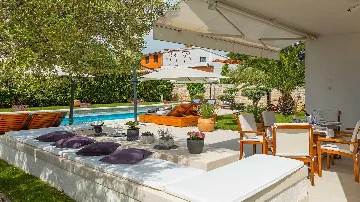 Villa with Pool and Sauna in Rovinjsko Selo