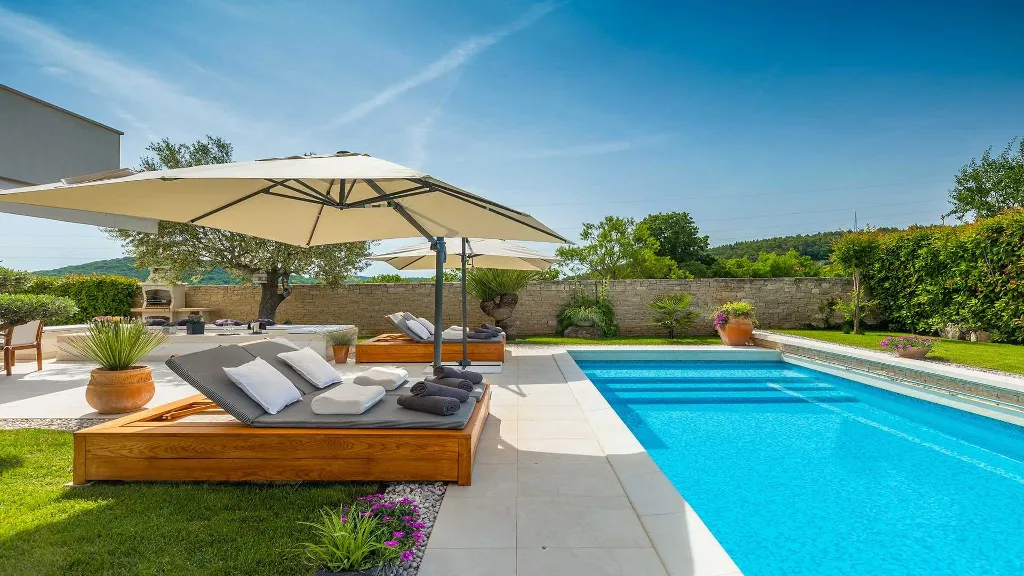Villa with Pool and Sauna in Rovinjsko Selo