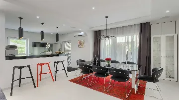 Villa with Pool and Sauna in Rovinjsko Selo