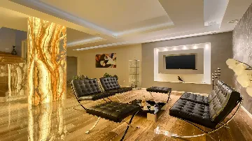 Villa with Pool and Sauna in Rovinjsko Selo