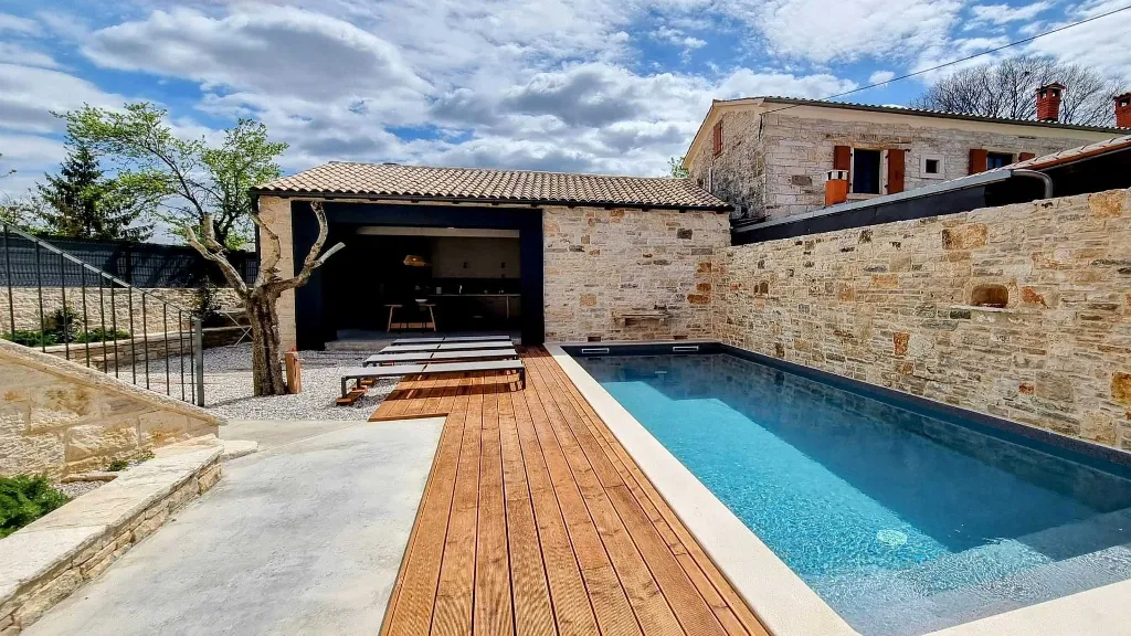 Villa in Jakovići for Up to 8 Guests
