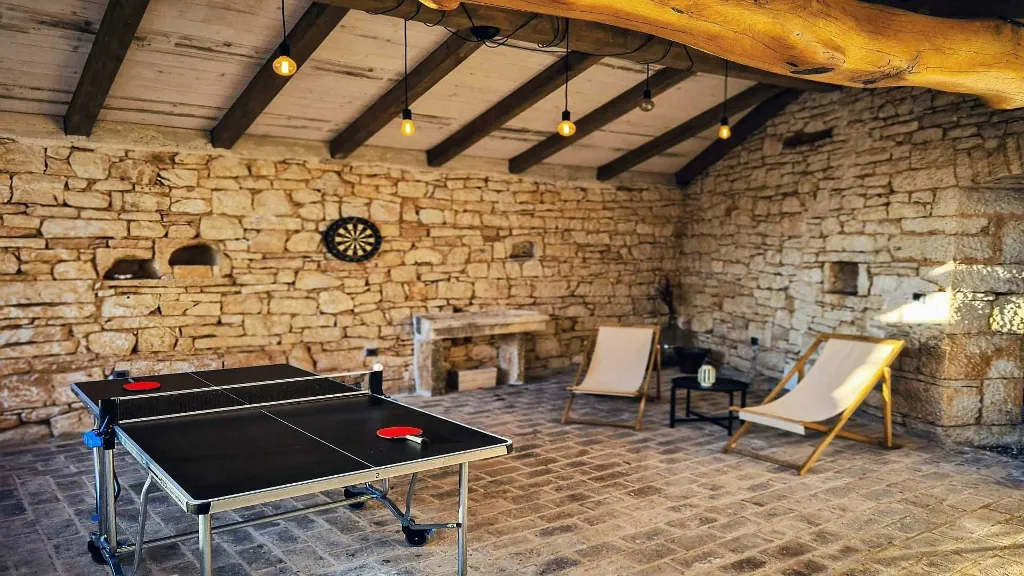 Villa in Jakovići for Up to 8 Guests