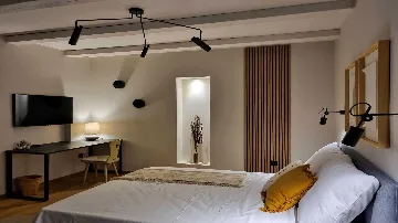 Villa in Jakovići for Up to 8 Guests