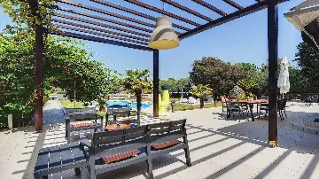 Pješčana Uvala Villa for Up to 8 Guests