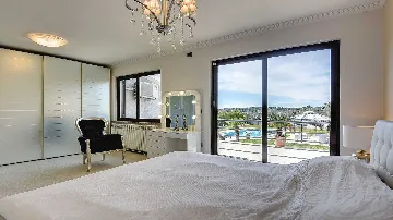 Pješčana Uvala Villa for Up to 8 Guests