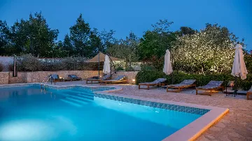 Sea View Villa for 10 Guests in Fažana