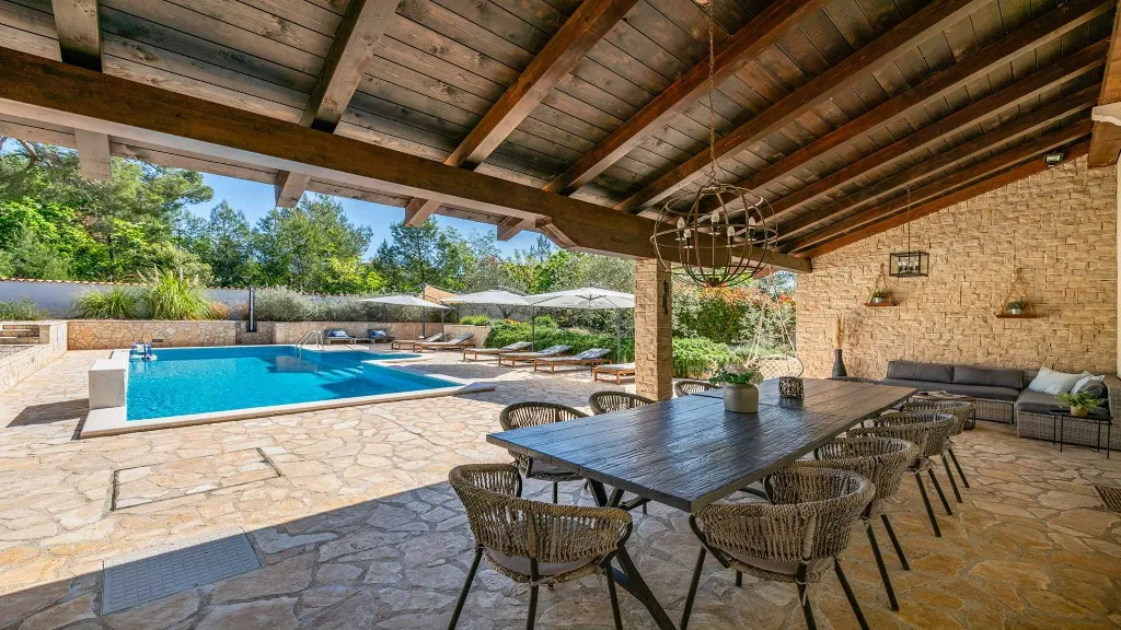 Sea View Villa for 10 Guests in Fažana