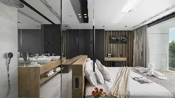 4-Bedroom Villa for 8 Guests in Starigrad