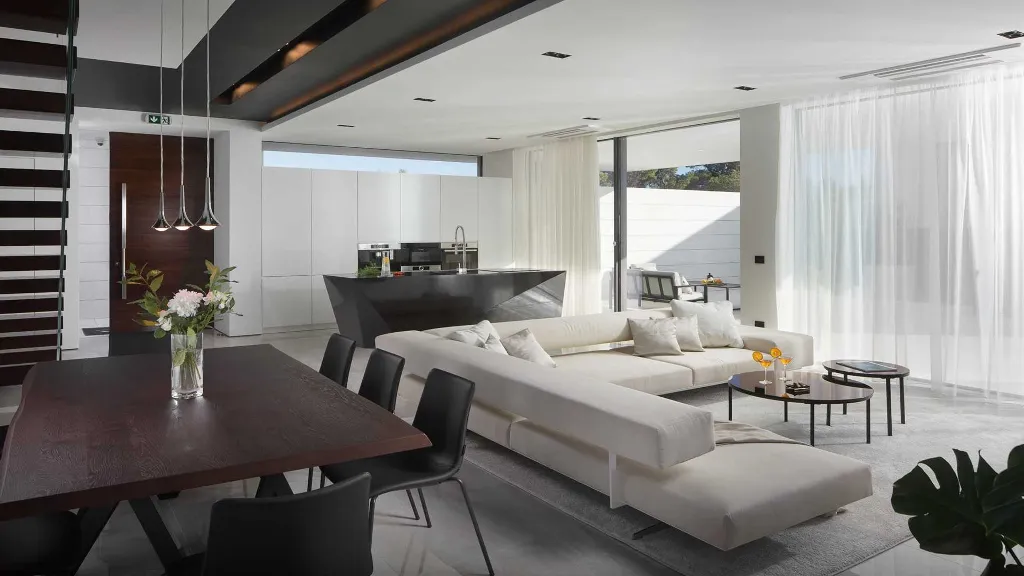 4-Bedroom Villa for 8 Guests in Starigrad
