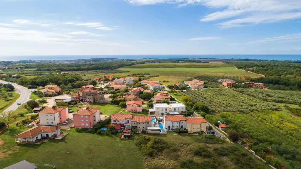 3-Bedroom Villa for 5 Guests in Novigrad