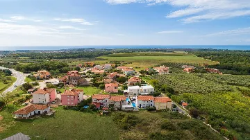 3-Bedroom Villa for 5 Guests in Novigrad