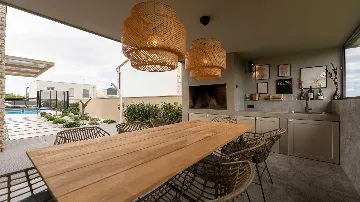 3-Bedroom Villa for 5 Guests in Novigrad