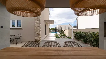 3-Bedroom Villa for 5 Guests in Novigrad