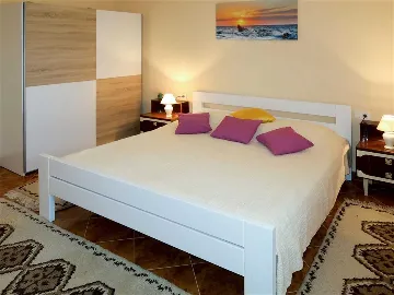 Villa with Pool in Labin for 12 Guests