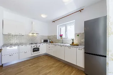 Villa with Pool in Labin for 12 Guests