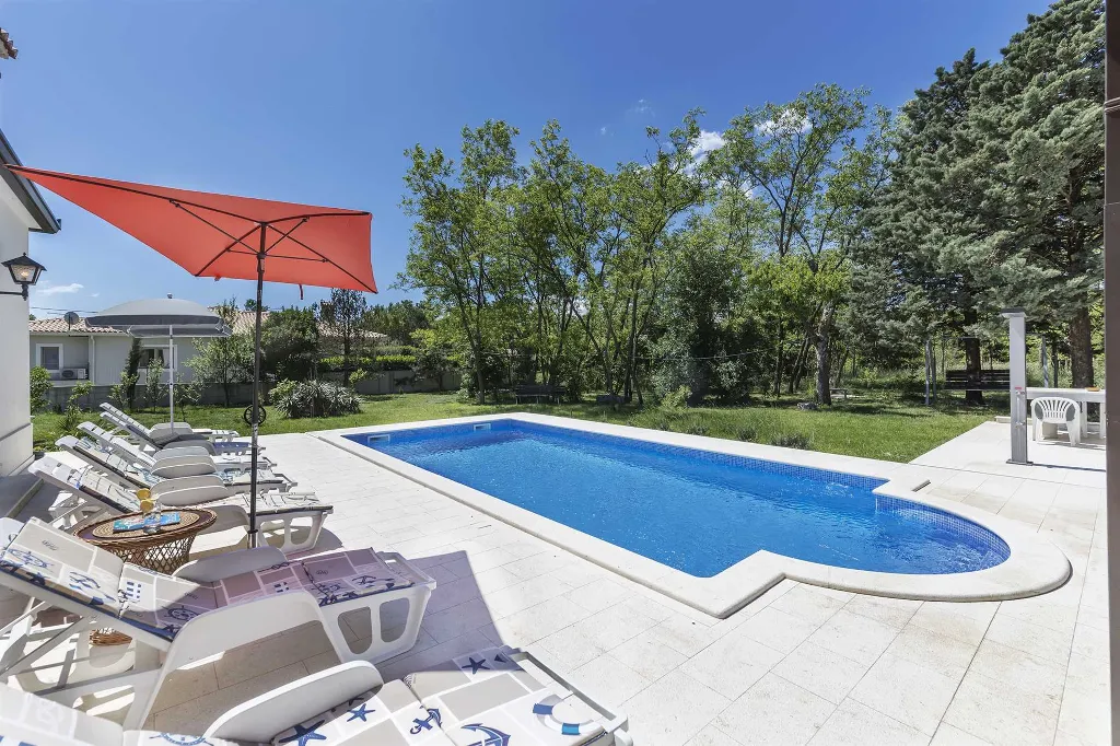 Villa with Pool in Labin for 12 Guests