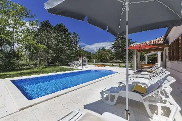 Villa with Pool in Labin for 12 Guests