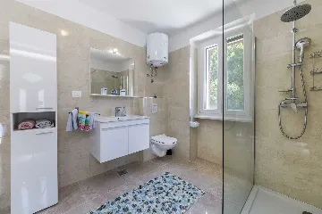 Villa with Pool in Labin for 12 Guests