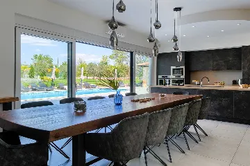 Villa for 14 in Juršići with Spa and Court