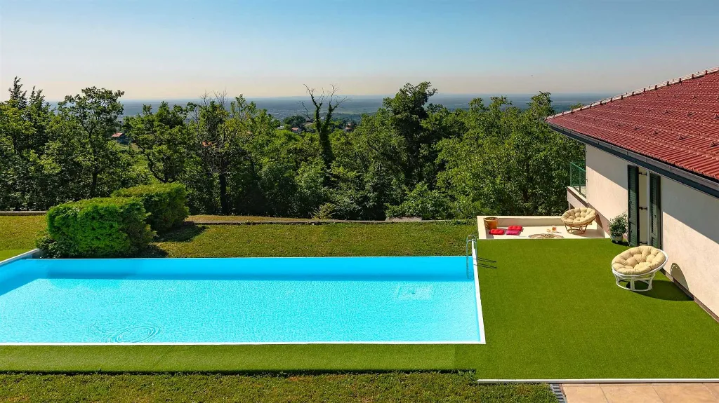Villa with Pool and Spa in Vlaškovec