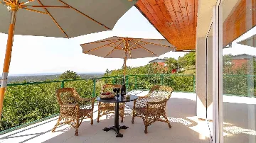 Villa with Pool and Spa in Vlaškovec