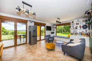 Villa in Barban with Pool and Garden