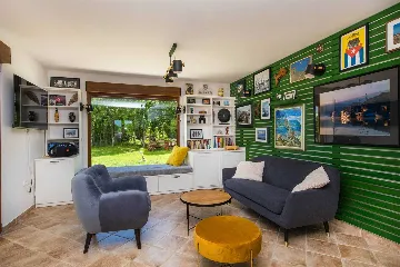 Villa in Barban with Pool and Garden