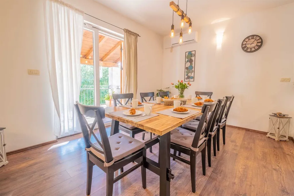 Villa with Pool in Tribalj for 8 Guests