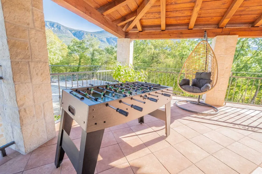 Villa with Pool in Tribalj for 8 Guests