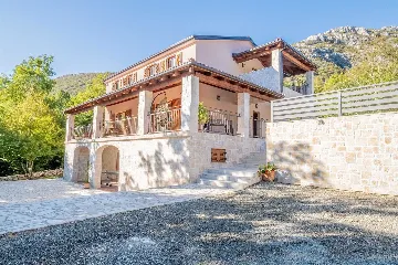 Villa with Pool in Tribalj for 8 Guests