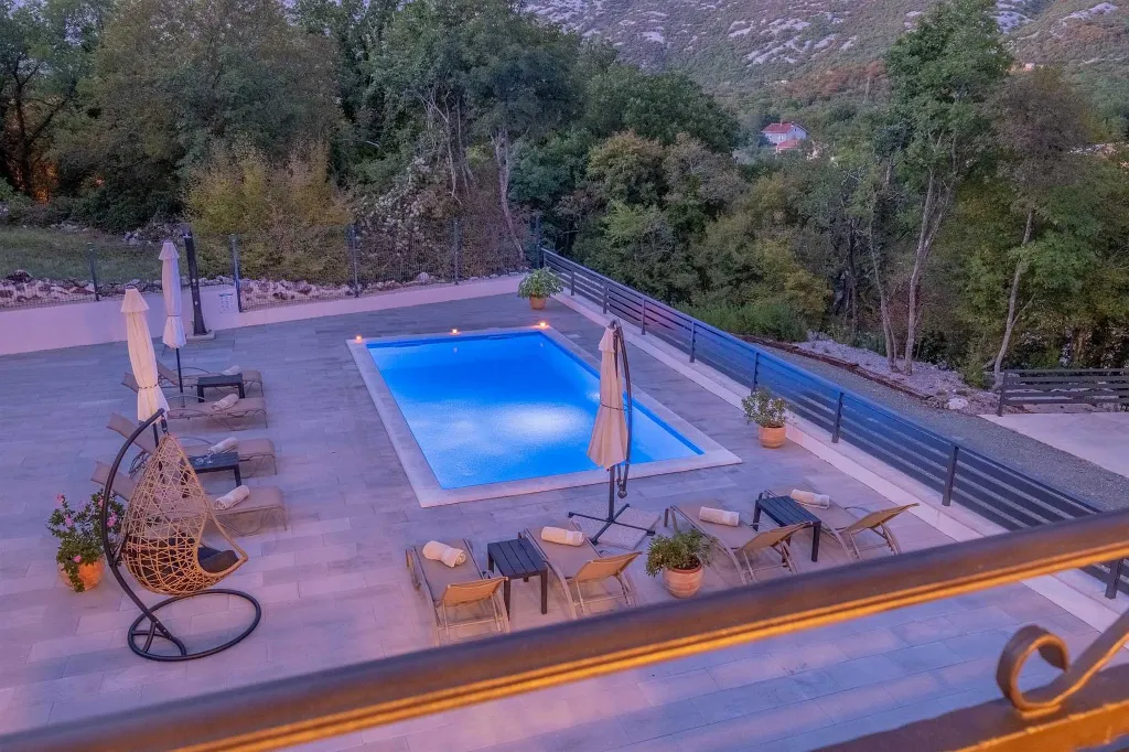 Villa with Pool in Tribalj for 8 Guests