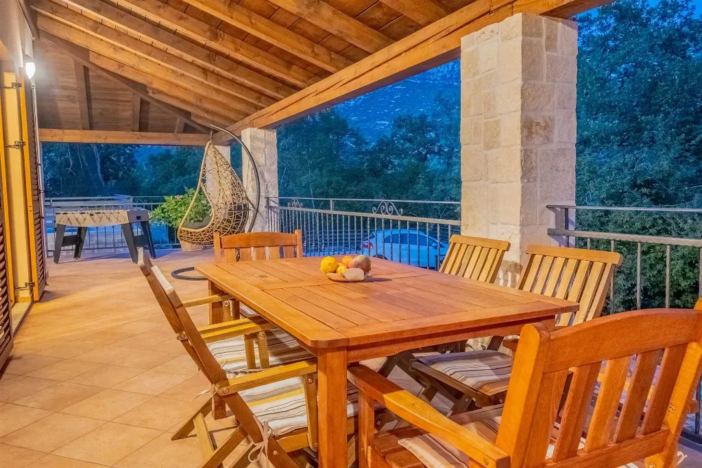 Villa with Pool in Tribalj for 8 Guests