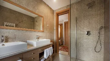 Sea View Villa for Large Groups in Barat