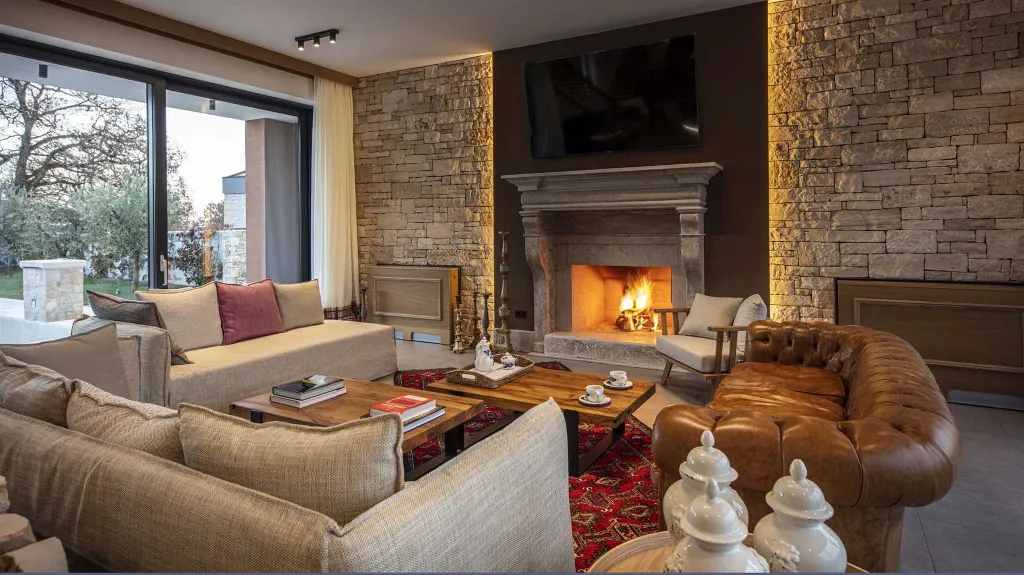 Sea View Villa in Barat for 14 Guests