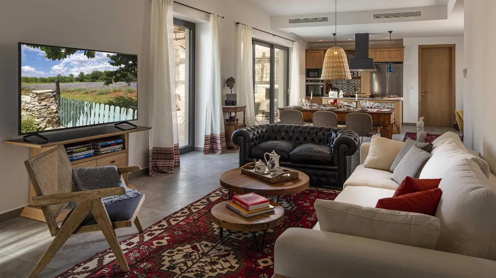 4-Bedroom Villa in Barat with Sea View