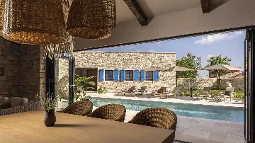 4-Bedroom Villa in Barat with Sea View