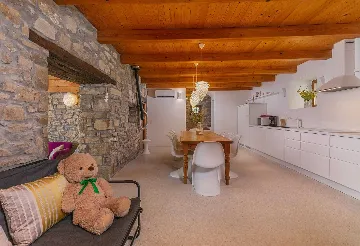 Istrian Stone Villa with Pool in Potpićan