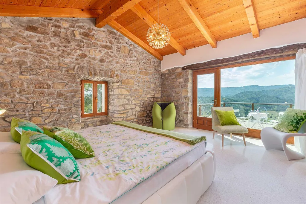 Istrian Stone Villa with Pool in Potpićan