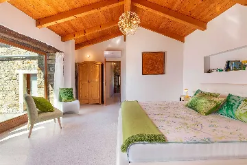 Istrian Stone Villa with Pool in Potpićan