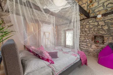 Istrian Stone Villa with Pool in Potpićan