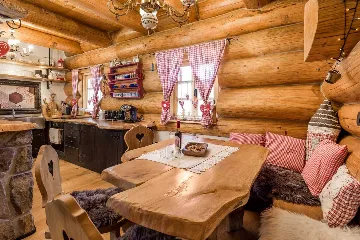 Wooden Villa in Hlevci for Up to 5 Guests