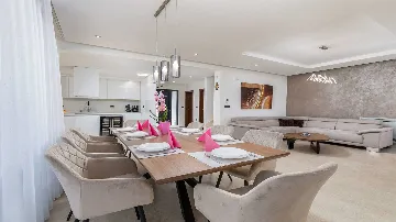 Villa in Juršići for up to 10 Guests