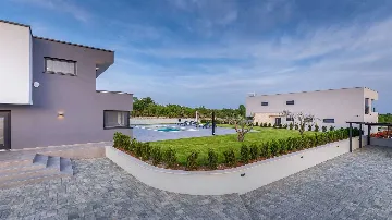 Villa in Juršići for up to 10 Guests