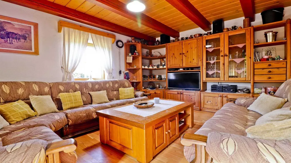 Villa in Gornja Voća with Terrace Pool and Spa