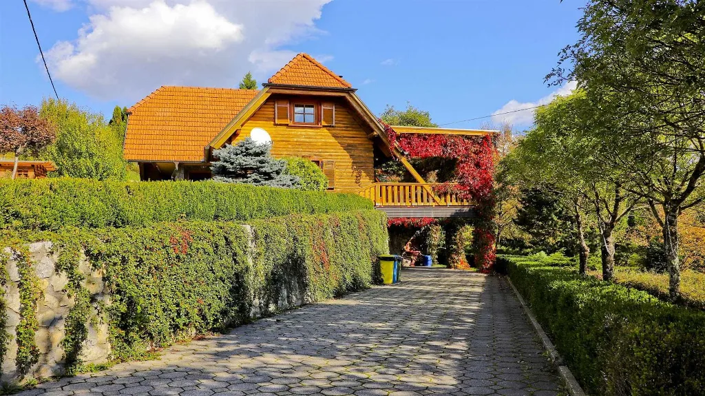 Villa in Gornja Voća with Terrace Pool and Spa