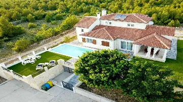 Villa for Up to 7 Guests in Dubrava kod Šibenika