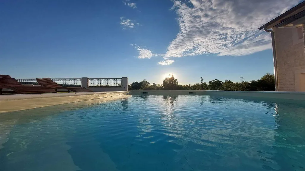 Villa for Up to 7 Guests in Dubrava kod Šibenika